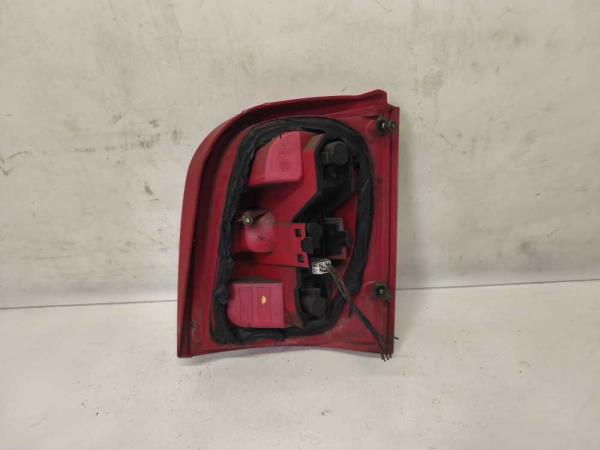 FEU ARRIERE GAUCHE NISSAN - Vue 2